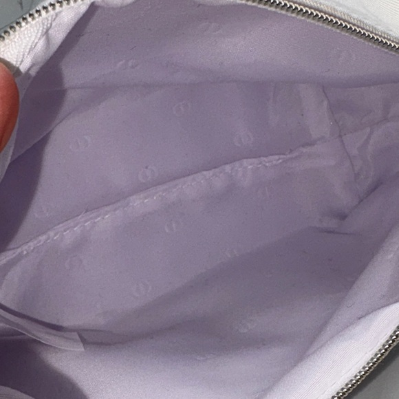 Dior beauty Ivory Travel Pouch - Picture 2 of 4